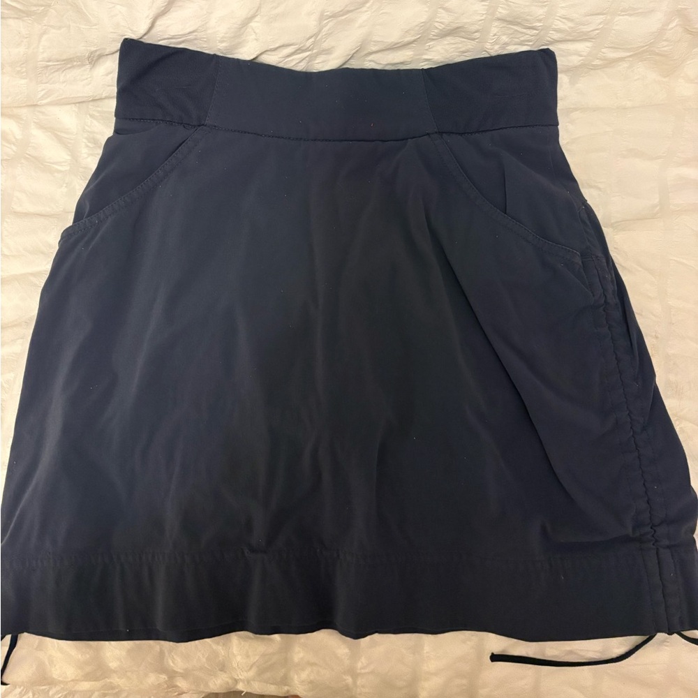 navy blue columbia skirt